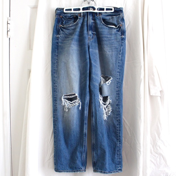 NWOT American Eagle 90’s Boyfriend Jeans - Picture 1 of 2